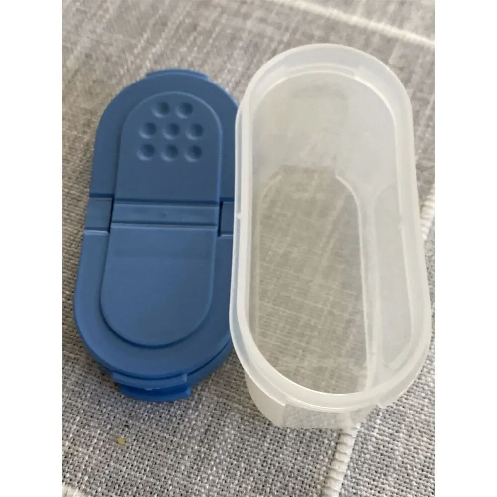 Tupperware Salt, Pepper, Spice, Dry Rub, Shaker Modular Mate 1843-25/1844-13